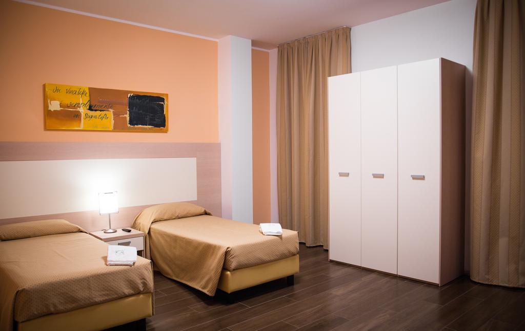 Groane Hotel Residence Cesano Maderno Δωμάτιο φωτογραφία